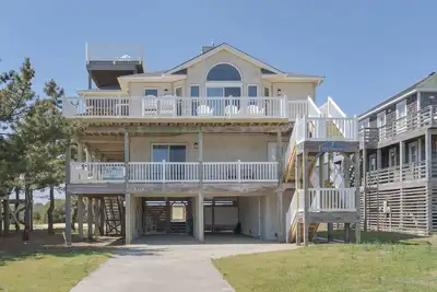 Image de Pour Decisions | Semi-Oceanfront | Hollywood Beach | Nags Head | Sleeps 8