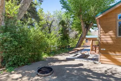 Image de Hilltop Cabin at Kern River Sequoia (Cabin 28)