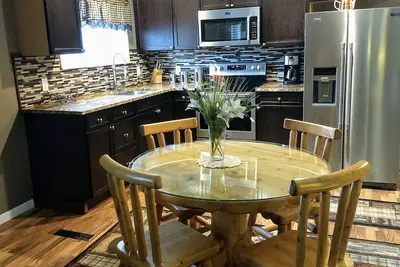 Image de Vallee creek rentals(2)- located on the snowmobile-atv trail