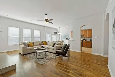 Image de Tch - Spacious 5bd/3ba home in Wylie w/ Workspace