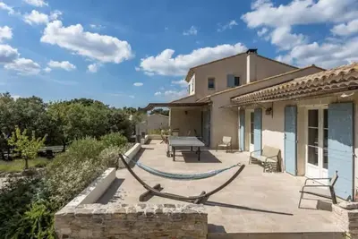 Image de Mas de l'Escaillon - Grand Mas au coeur du Luberon avec piscine et jardin