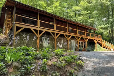 Image de Cozy Mountain Cabin minutes from Wcu, Sylva, & the Tuckaseegee River