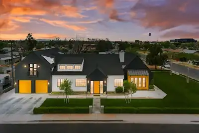 Image de In Dt Gilbert - 4500 Sqft Luxury Estate w/ Casita