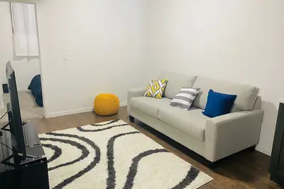 Image de Brand new 2 bedroom basement suite in Seton