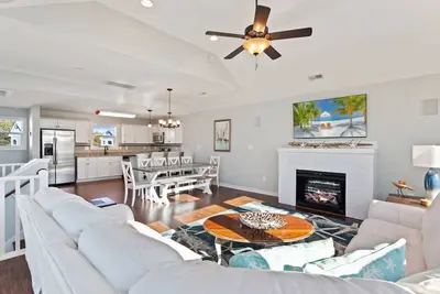 Coastal Luxury | Hot Tub • Game Room • Pool