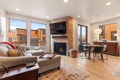 Image de Ski Retreat Getaway on the Blue River with Mountain Views