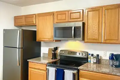 Image de Entire home centrally located! Close to downtown St Pete, Gulfport, beach and more