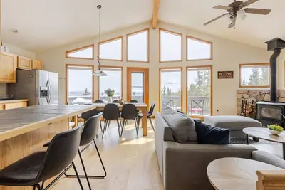 Image de Cozy Family 3bdr Mnt Home w Epic Views ~24mi to Breckenridge!