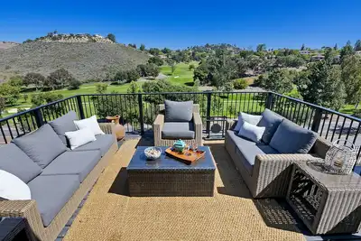 Image de Dream Home with Golf Course View and Hot Tub