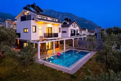 Image de 5+1 Central Spacious Villa in Oludeniz