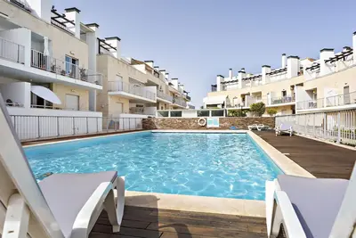 Image de Appartement confortable, accès à la piscine, barbecue.