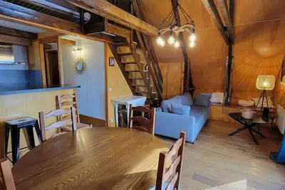 Image de Chalet 5 personnes, proche ski et rando, balcon sud, Tv, lave-linge