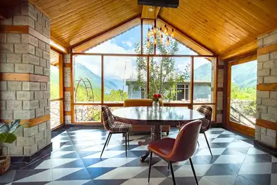 Image de Nature Home 5 Bhk - Luxury Villa in offsite location w\/ Snowcapped mountain view