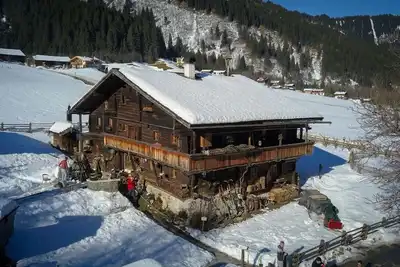 Image de Historic hut for up to 15 people near KitzbĂĽhl