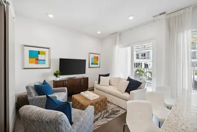 Image de The Pointe 30a 312 -Beach, Walk out to Pool, Hot Tub, Slps 6, Free Golf, 4 Bikes