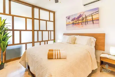 Image de Central Retreat, Rooftop Pool & Gym, Walk to Beach