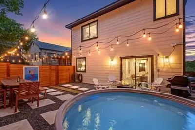 Image de 2 Homes-16 Guests-Pool-ARCADe-Large Backyard-Grill