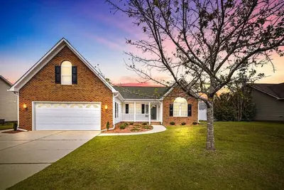 Image de Amazing 4 Bedroom Home Mins to Downtown New Bern