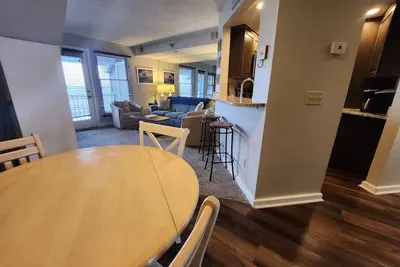 Image de North Shore Inn Traverse City - Unit 302