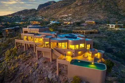 Image de The Schloss 5Bd Luxury Estate