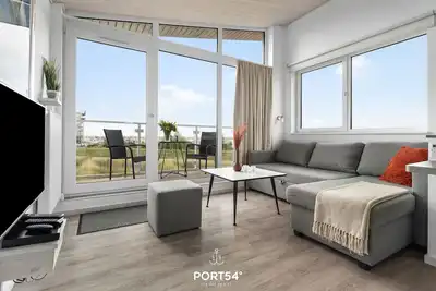 Image de \"Experience Coastal Bliss at Ferienhaus Lagunenblick in Marina Wendtorf! \"