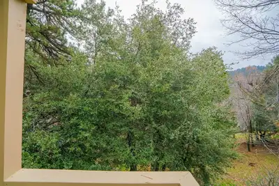 Image de ~BarryBear House~ Mountain lake retreat