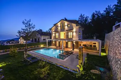 Fethiye Ölüdeniz de 4+1 Lüks Villa