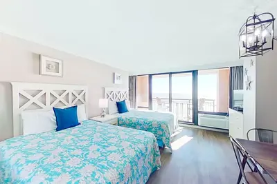 Image de Oceanfront resort condo with pools, hot tubs & beach access