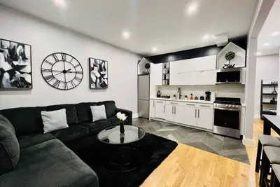 Image de Spacious 2 Bedroom Suite, Close to Nyc & Downtown Jc!