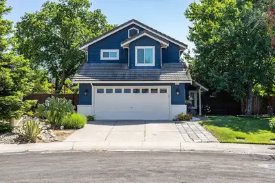 Image de Spacious house in Elk Grove, perfect for your stay!