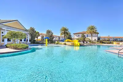 Image de Resort Perks & Gas Grill: Spacious Davenport Haven