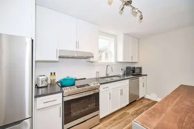 Image de Beautiful 1 Bedroom Condo near Niagara Falls and Wine Country