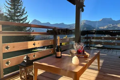Image de Chalet De Charme Avec Sauna Et Superbe Vue Sur Le Mont Charvin Et Les Aravis