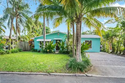 Image de 2 bedroom pool home off I95