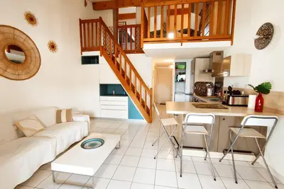 Image de Superbe villa T3 mezzanine rénovée avec piscine