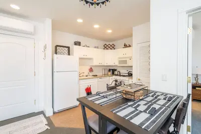 Image de Stunning Views, Perfect Location!