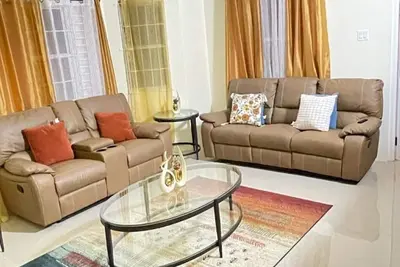 Image de Enjoy peace and serenity in this lovely home boasting sea view