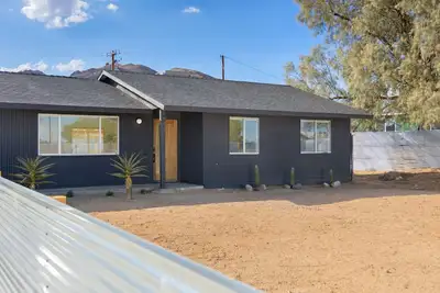 Image de Private Bungalow for families and small groups - Just minute away from the Park!