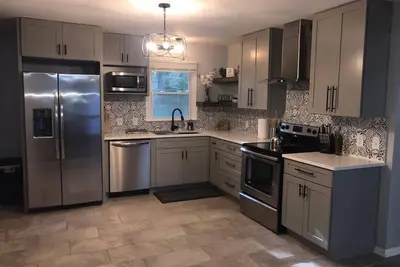 Image de 13 Retreat to stylish home in Greenville 4 Bd/3bth