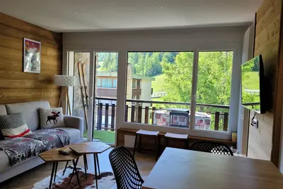 Image de Studio spacieux près des pistes, balcon sud, WiFi inclus