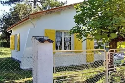 Image de Maison près de la plage avec parking, jardin clos, et équipements complets 6 couchages