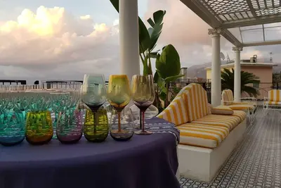 Image de Panoramic penthouse and super penthouse, centrally located but quiet.