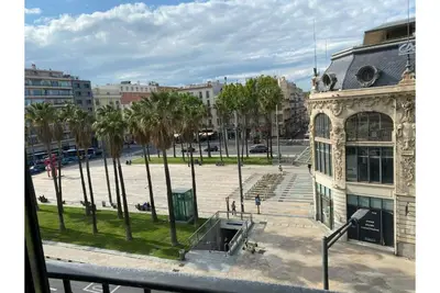 Prestigieux appartement lumineux central avec ascenceur