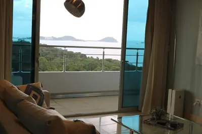 Image de 18g Oceanview Luxury Apartment with Rooftop Pool