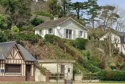 Image de Maison chaleureuse et lumineuse Ă 400m de la plage