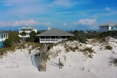 Image de Secluded Dunes, gulf front w/heated pool, private beach access!