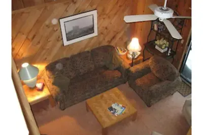 Image de Comfy Cozy Ski Townhome - Free Shuttle, Ski Home!