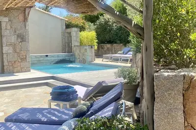 Image de Villa de Charme Près des Plages Santa Giulia Palombaggia Piscine Privée Chauffée