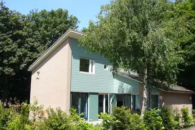 Image de Spacious 8 person vacation home by the sea, 8 minutes walk to the beach