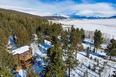 Image de Luxury Multi-Level Mtn Cabin w/ Views + Fenced Dog Area + 30 mi to Breck!